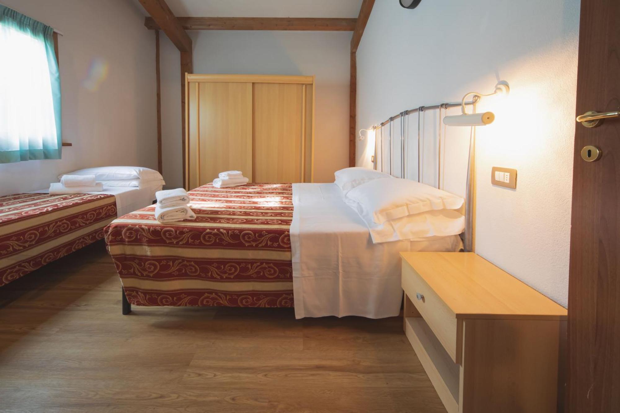 Heliopolis Camping & Village Pineto Eksteriør bilde